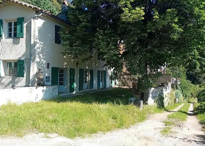 Сasa de vacaciones Relai De Randonnées Pédestres, Cévenoles, Bassin En Eau De Source, Randonnées D'ânes Abreuvoir Et Enclos