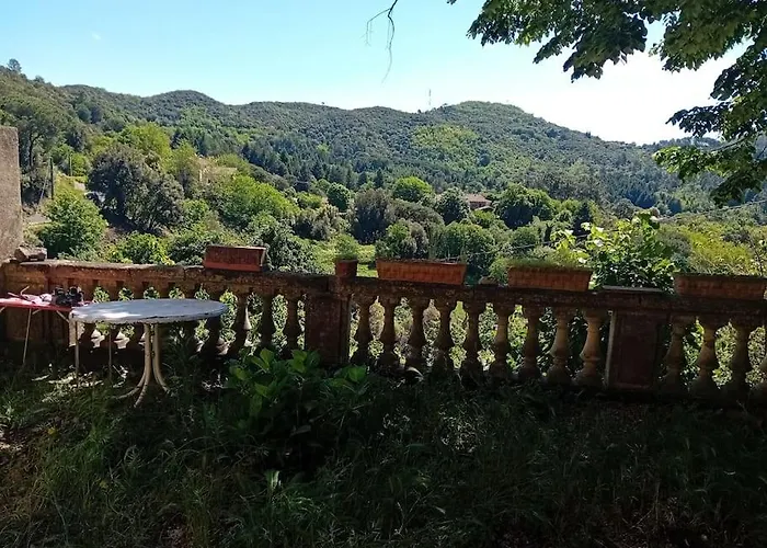 Relai De Randonnées Pédestres, Cévenoles, Bassin En Eau De Source, Randonnées D'ânes Abreuvoir Et Enclos Сasa de vacaciones